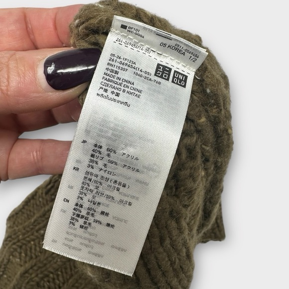 NWOT Uniqlo Wool Chunky Cable Knit Beanie Brown - Picture 3 of 4